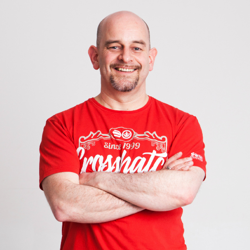 Matt Young is a social media specialist & former radio broadcaster /Ep2025